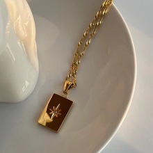 Load image into Gallery viewer, North Necklace