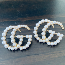 Load image into Gallery viewer, Strike Pearl Studded Earrings. Romantic pearl edition of the strike Designer Inspired studded earrings. Pair perfectly with your favorite set of pearls or layered pendants. Available in Silver and Gold. 3 cm Please follow jewelry care instructions to maintain your pieces quality and integrity. #SHOPEMMSOFIA