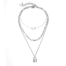 Load image into Gallery viewer, Jordyn Pendant Necklace
